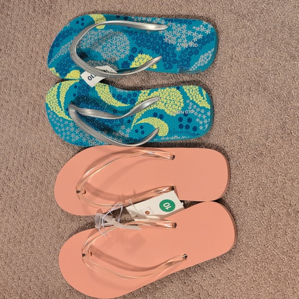 2 Pairs Of Flip Flops (Shade & Shore Pink And Old Navy Blue) NWT